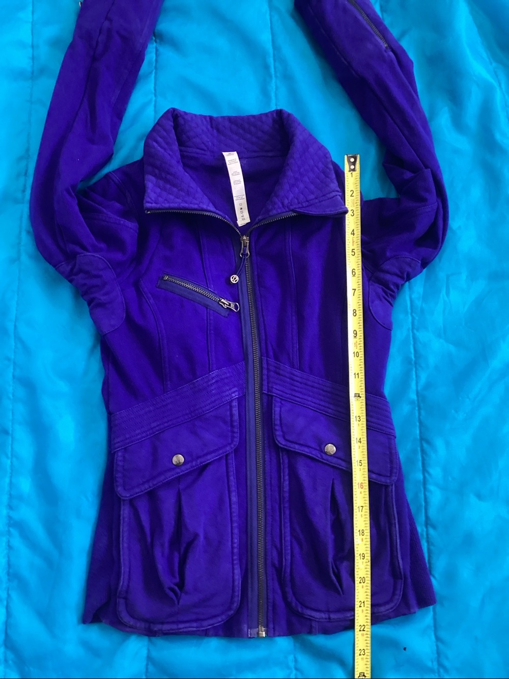 Lululemon jacket - Picture 10 of 13